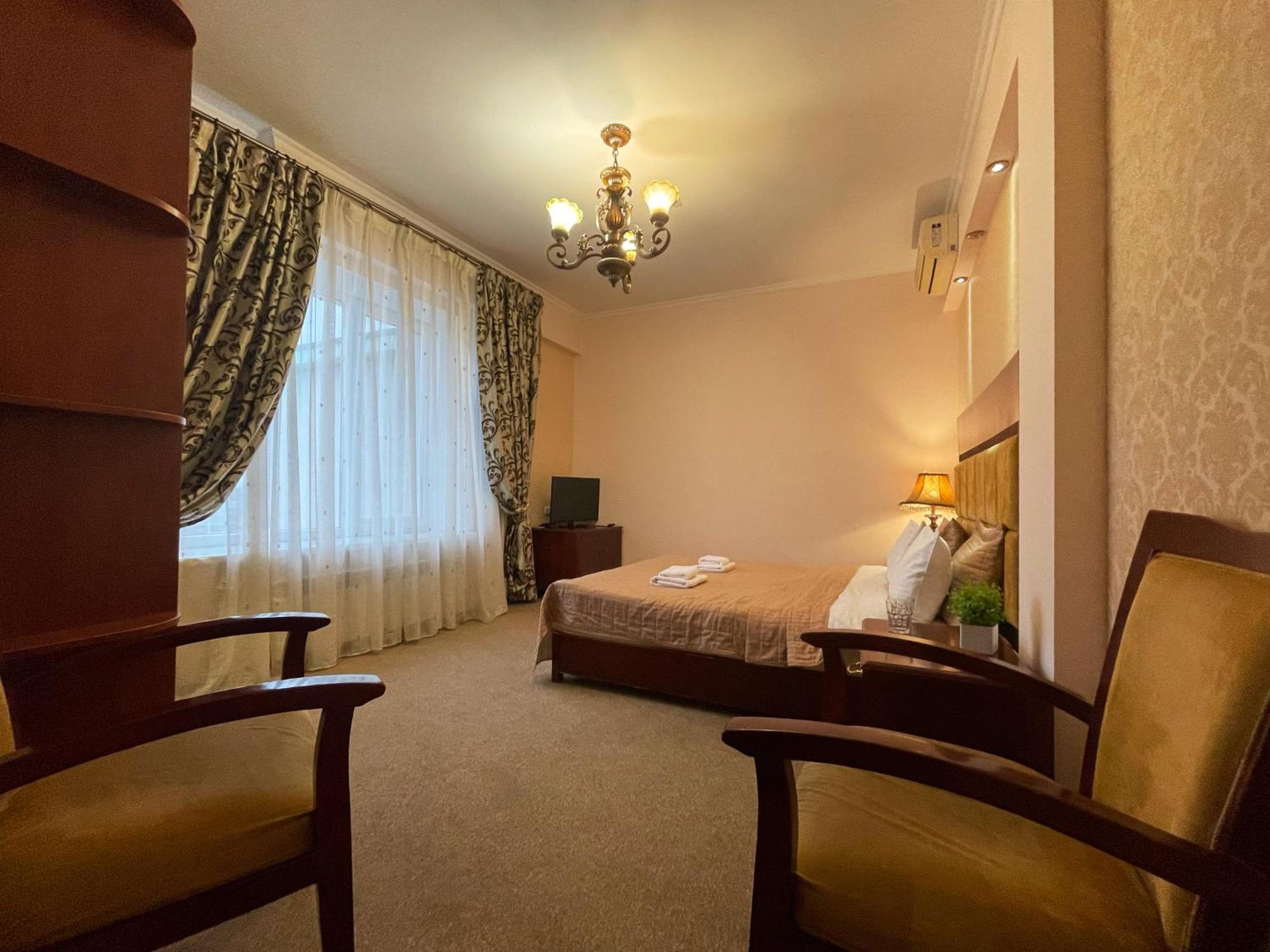 київські ночі Gasthof 3*